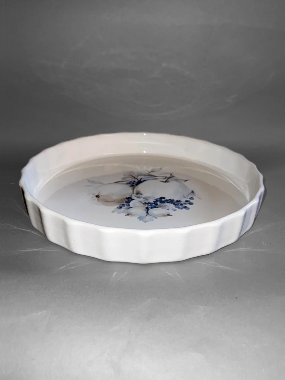 Vintage Milton Brook Round Tarte Baking Dish